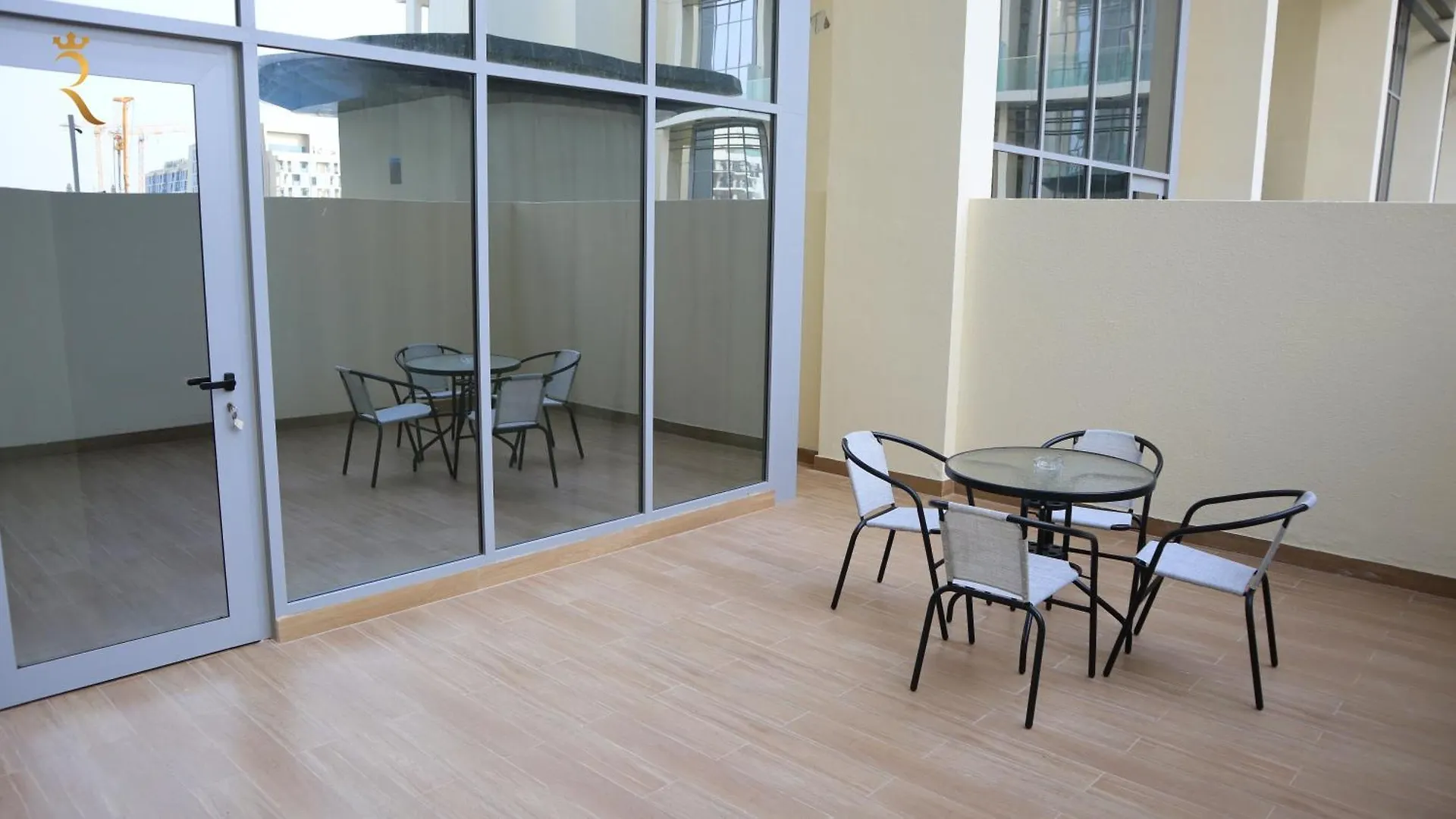 Chalet 2Br Duplex Apartment In Masdar City Abu Dhabi United Arab Emirates